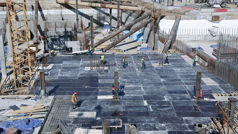 劳务分包与零工：建筑施工中的用工差异解析